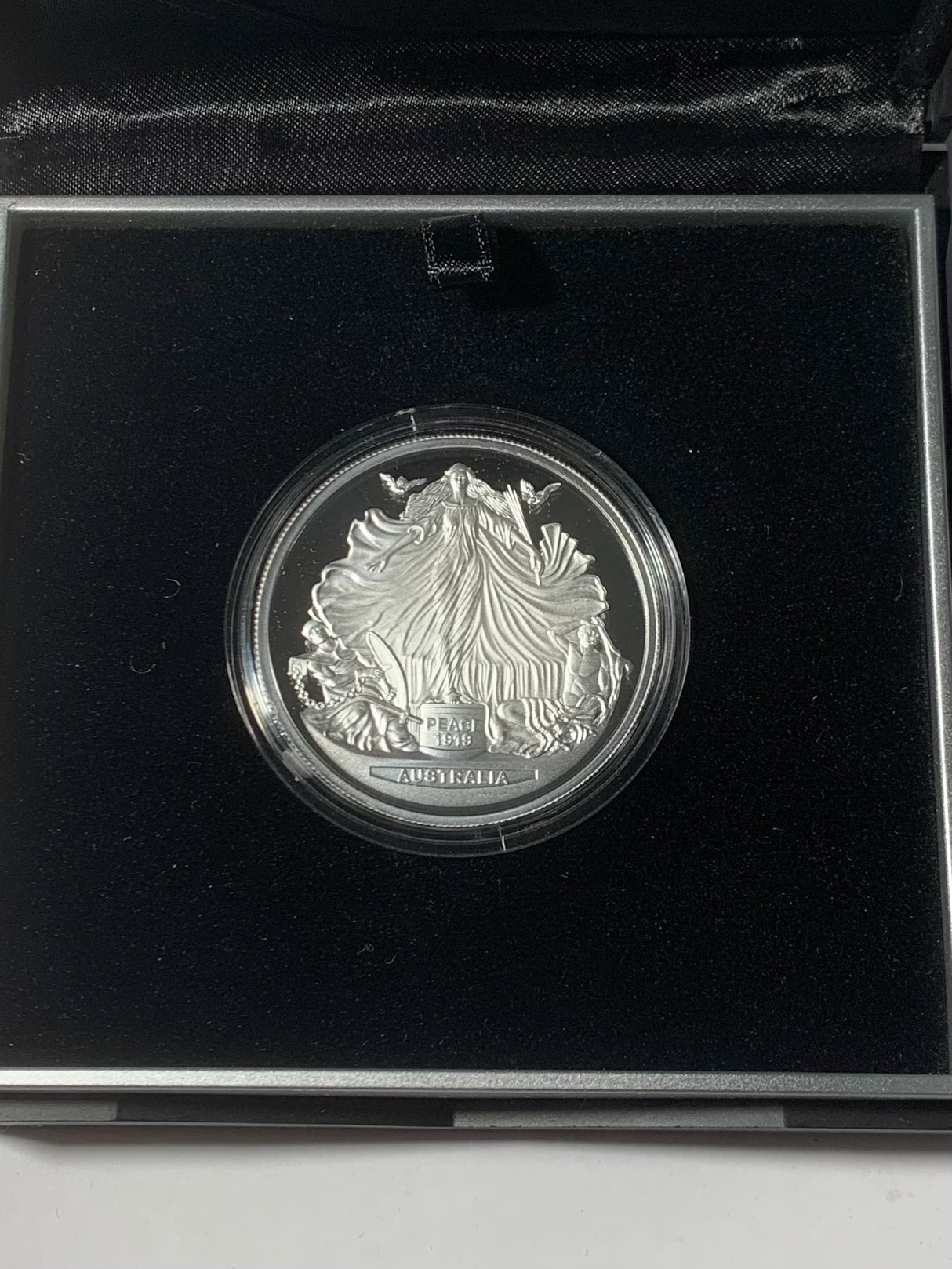 2019 $5 Fine Silver Proof Coin. Treaty of Versailles.